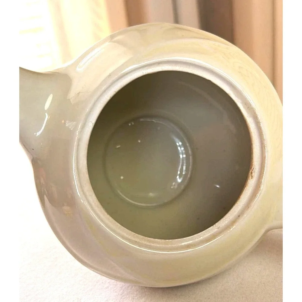 Hall Eggshell #0218 6 Cup Teapot Vintage Swirl Gold Trim Made in USA